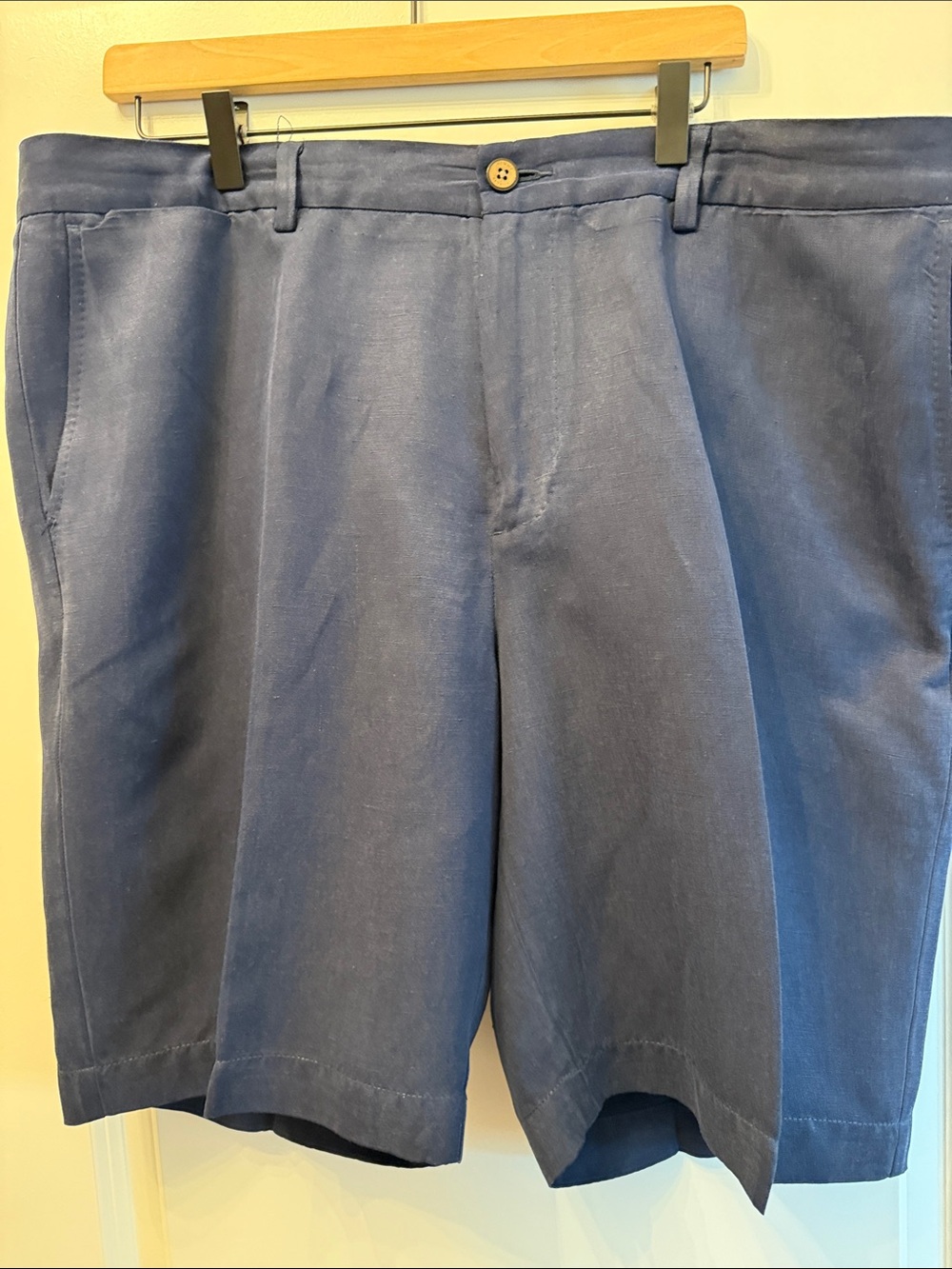Tommy Bahama Men's Blue Flat Front Shorts